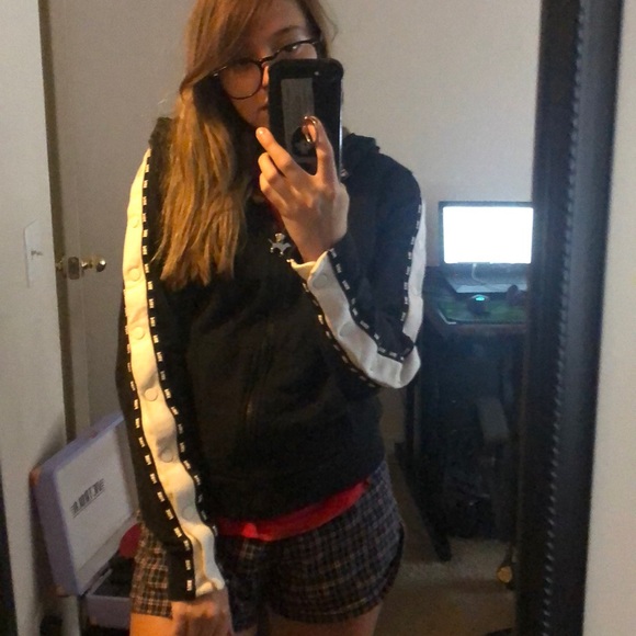 VS LOVE PINK zip up jacket with hood - Picture 3 of 3